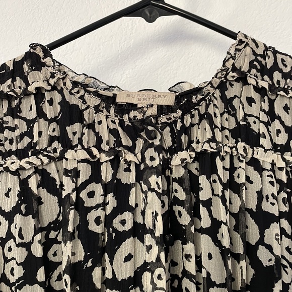 Burberry dress - Picture 2 of 5